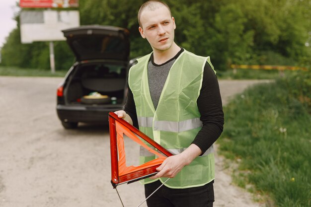 Jakie korzyści niesie ze sobą korzystanie z profesjonalnej pomocy drogowej?