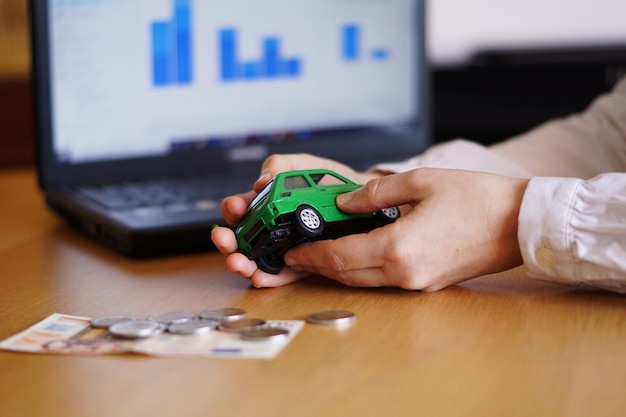 Jakie korzyści oferują różne metody finansowania pojazdów?